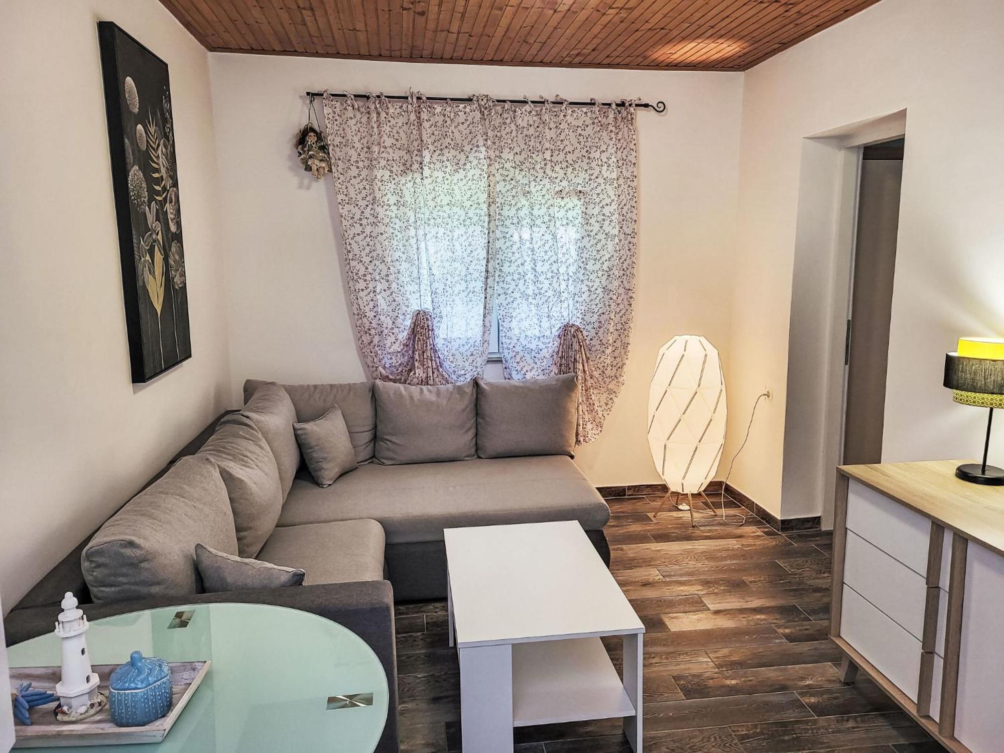 Holiday Home Matea By Interhome 宁 外观 照片